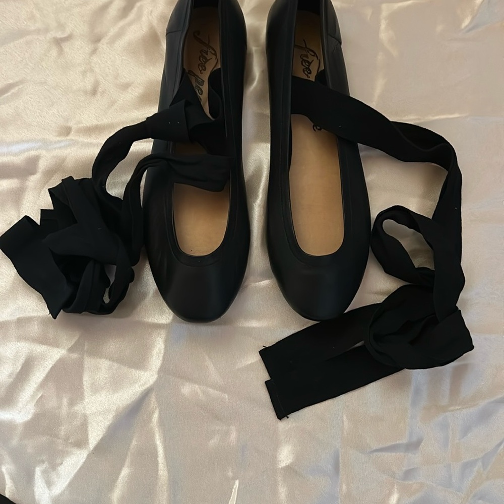 Free People Black Flats & Loafers